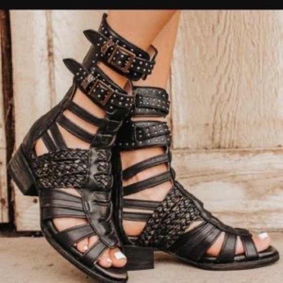 ISO Freebird by Steven Moonflower Size 7-8 - Picture 2 of 2